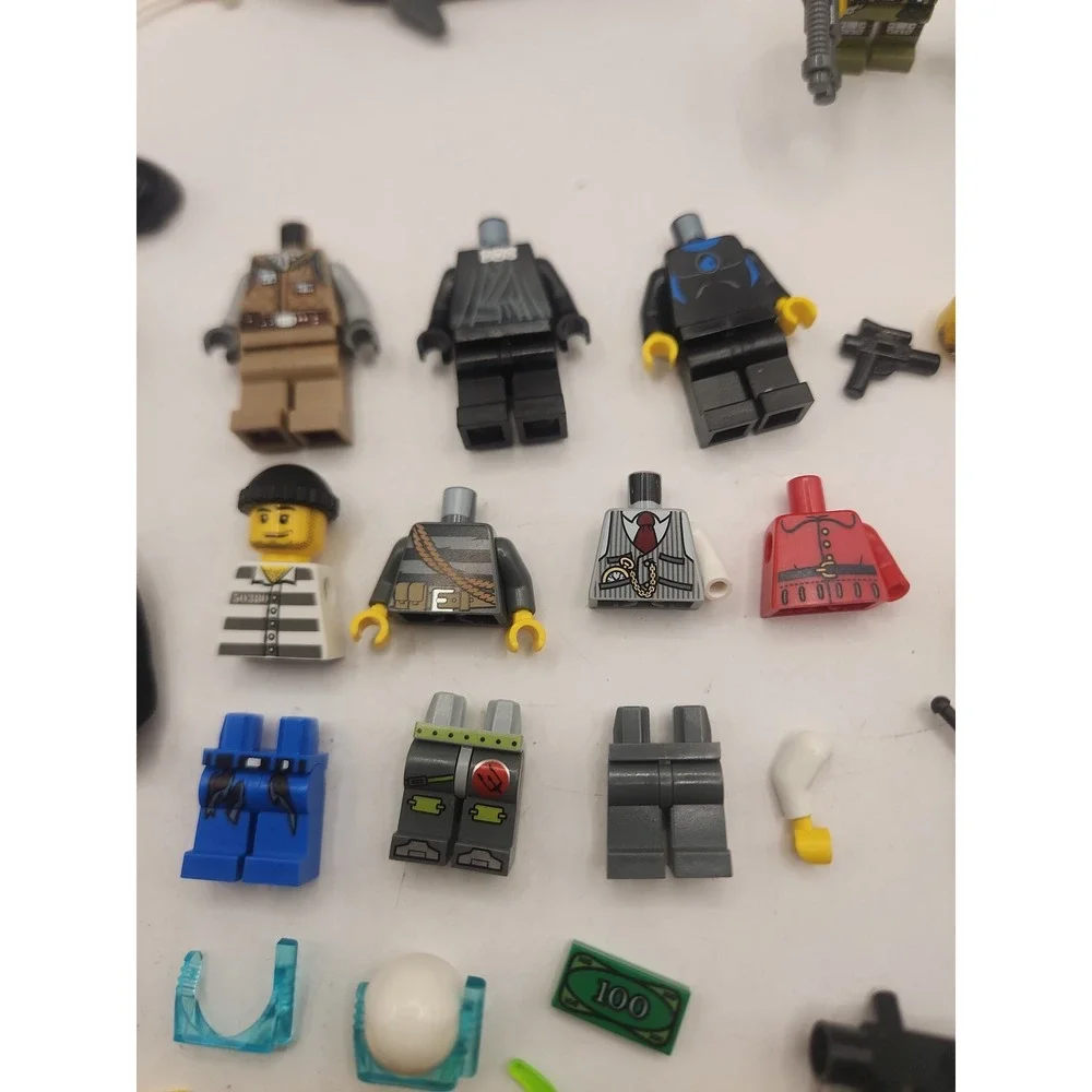 LEGO Minifigures and Accessories Lot
